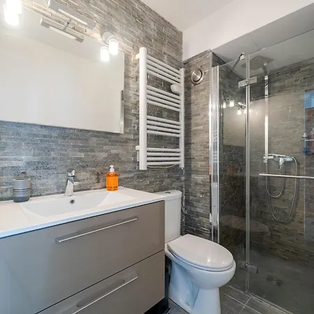 Le Calme A Nissa La Bella Appartement *
